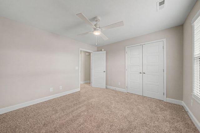 366 Galway Dr, Clarksville, TN 37042