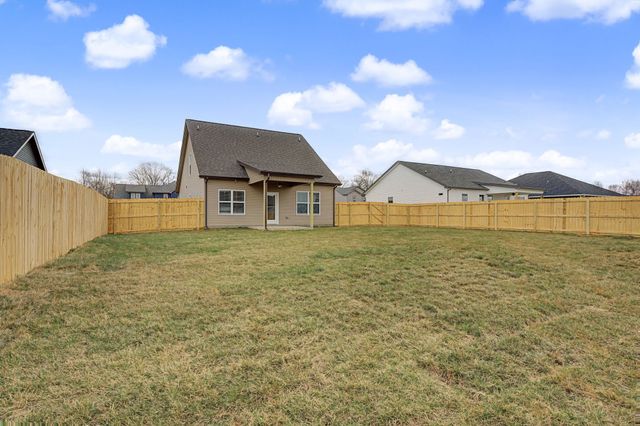 366 Galway Dr, Clarksville, TN 37042