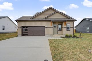 366 Galway Dr, Clarksville, TN 37042