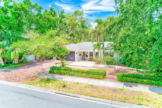 1578 DRUID ROAD S, Belleair, FL 33756