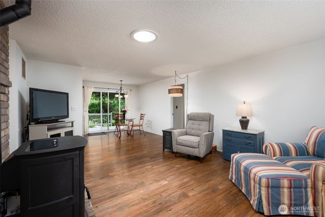 28102 SE 63rd Street, Issaquah, WA 98027