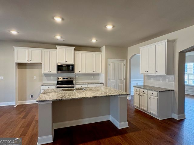 1046 Lakeview Oaks Court 20-B, Grayson, GA 30017