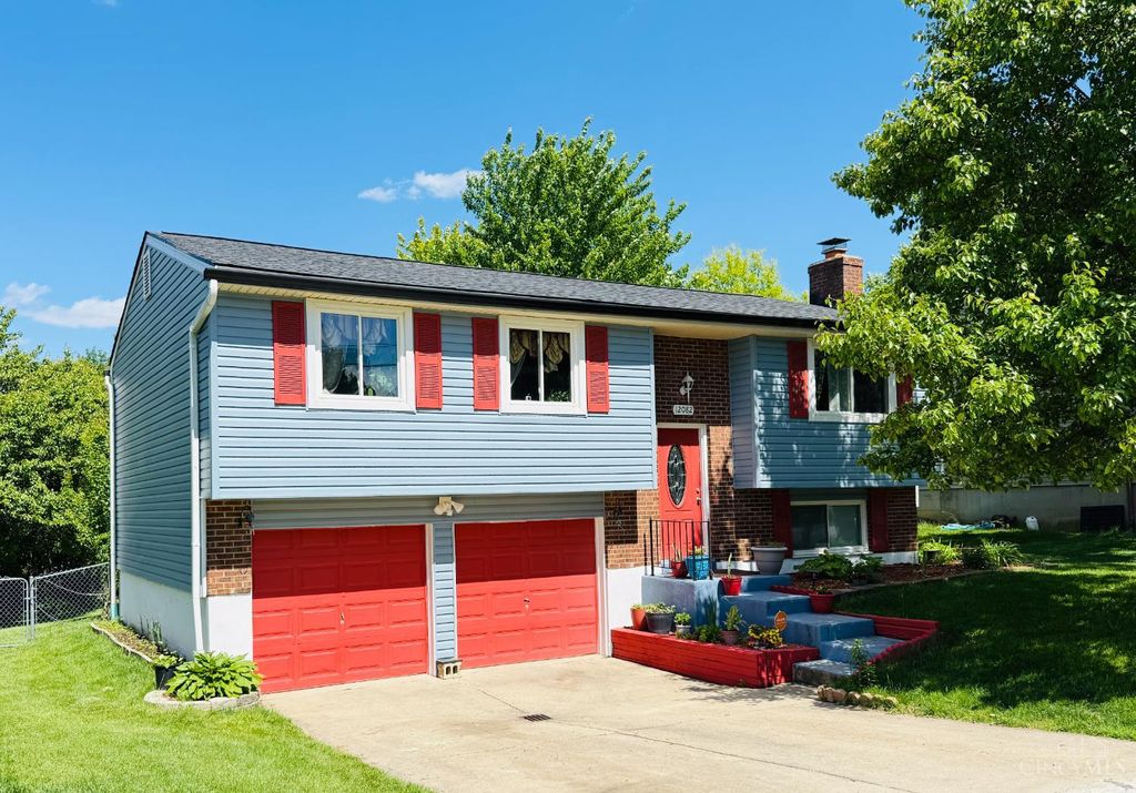 12082 Hazelhurst Drive, Springfield Twp., OH 45240