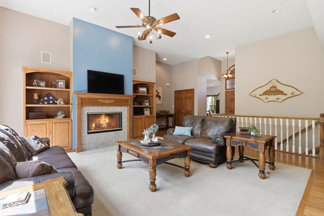 8839 Summer Estate Drive, Indianapolis, IN 46256