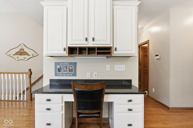 8839 Summer Estate Drive, Indianapolis, IN 46256