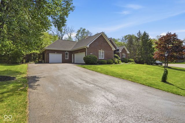 8839 Summer Estate Drive, Indianapolis, IN 46256