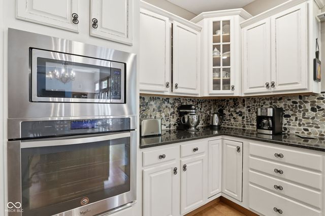 8839 Summer Estate Drive, Indianapolis, IN 46256