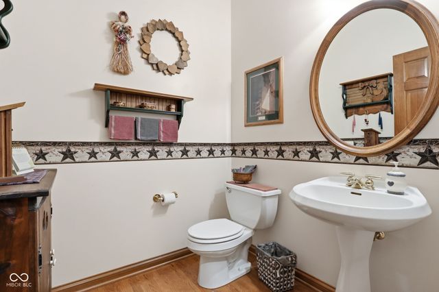 8839 Summer Estate Drive, Indianapolis, IN 46256