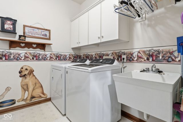 8839 Summer Estate Drive, Indianapolis, IN 46256
