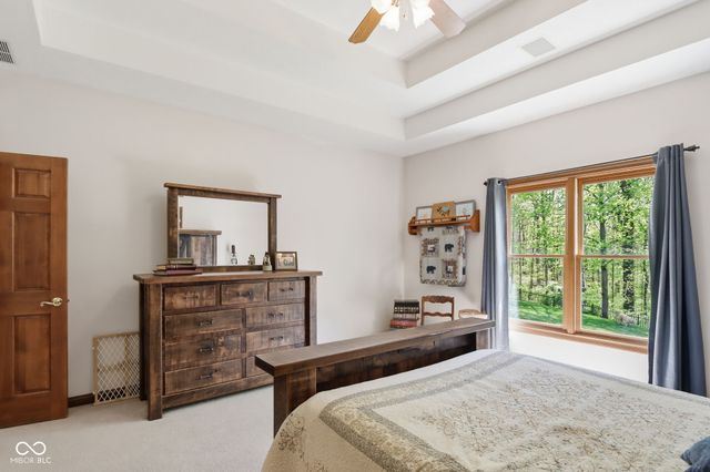8839 Summer Estate Drive, Indianapolis, IN 46256