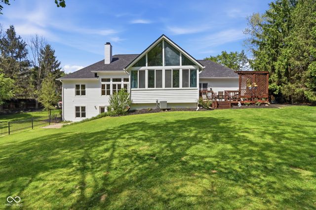 8839 Summer Estate Drive, Indianapolis, IN 46256