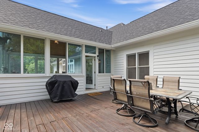 8839 Summer Estate Drive, Indianapolis, IN 46256