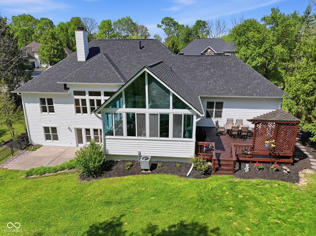 8839 Summer Estate Drive, Indianapolis, IN 46256