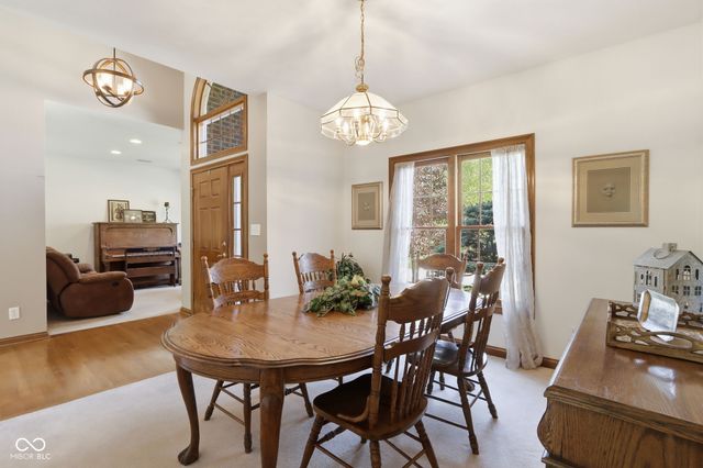 8839 Summer Estate Drive, Indianapolis, IN 46256