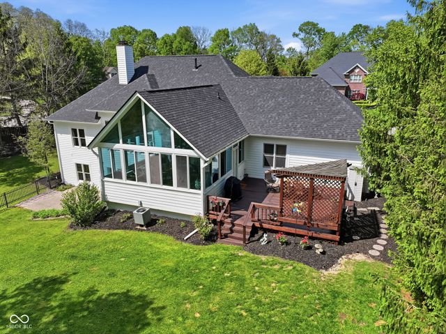 8839 Summer Estate Drive, Indianapolis, IN 46256