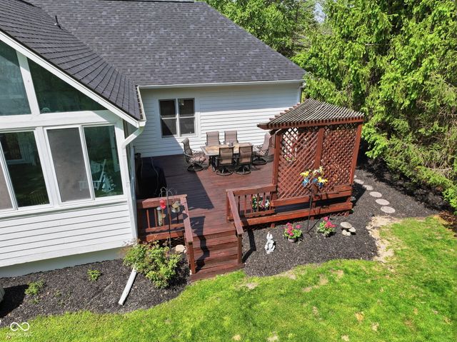 8839 Summer Estate Drive, Indianapolis, IN 46256