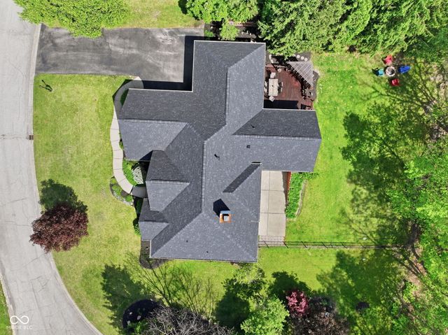 8839 Summer Estate Drive, Indianapolis, IN 46256
