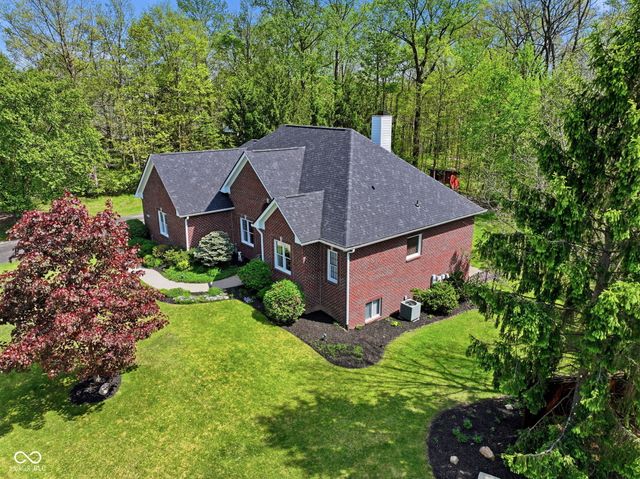 8839 Summer Estate Drive, Indianapolis, IN 46256