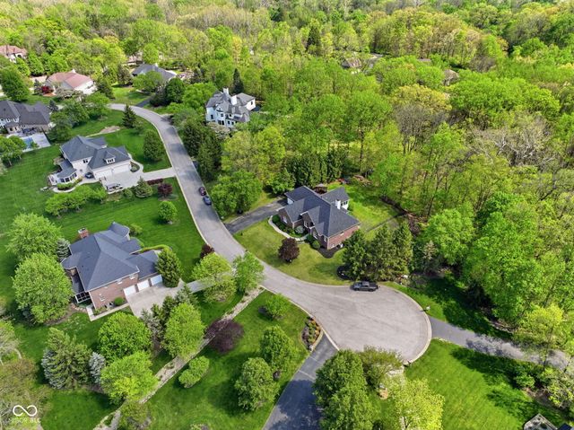 8839 Summer Estate Drive, Indianapolis, IN 46256