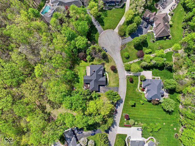 8839 Summer Estate Drive, Indianapolis, IN 46256