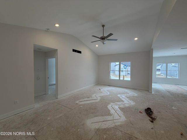 5029 Easton Drive, Oregon, OH 43616