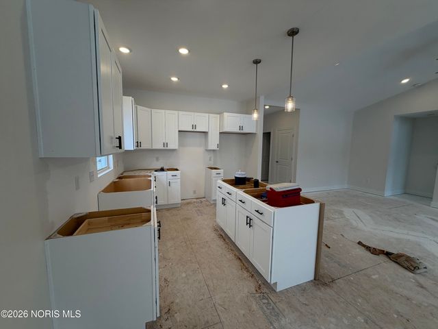 5029 Easton Drive, Oregon, OH 43616