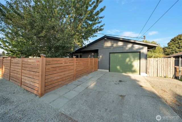 7213 E E Street, Tacoma, WA 98404