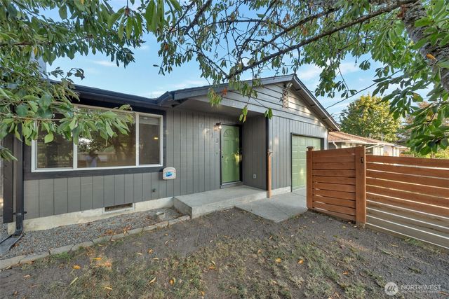 7213 E E Street, Tacoma, WA 98404