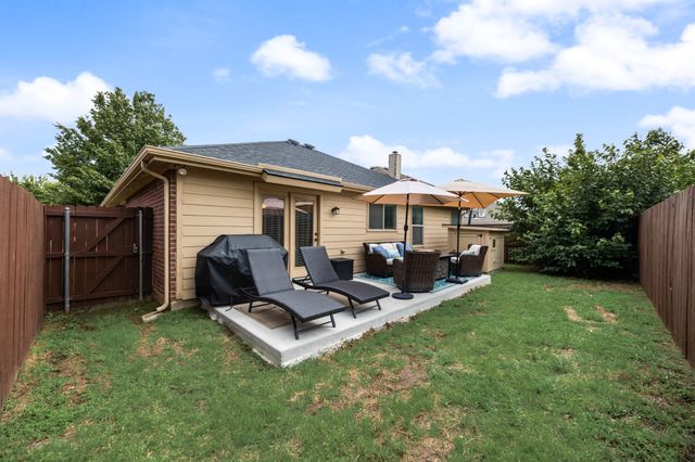 4848 Trail Hollow Drive, Fort Worth, TX 76244