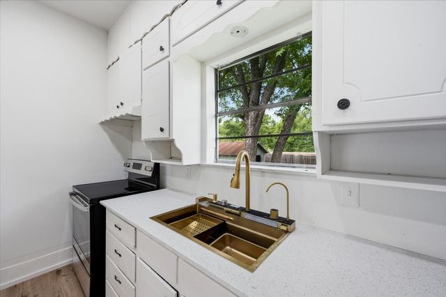 244 Dunlap Street, Waxahachie, TX 75165