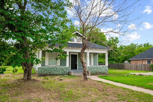 244 Dunlap Street, Waxahachie, TX 75165