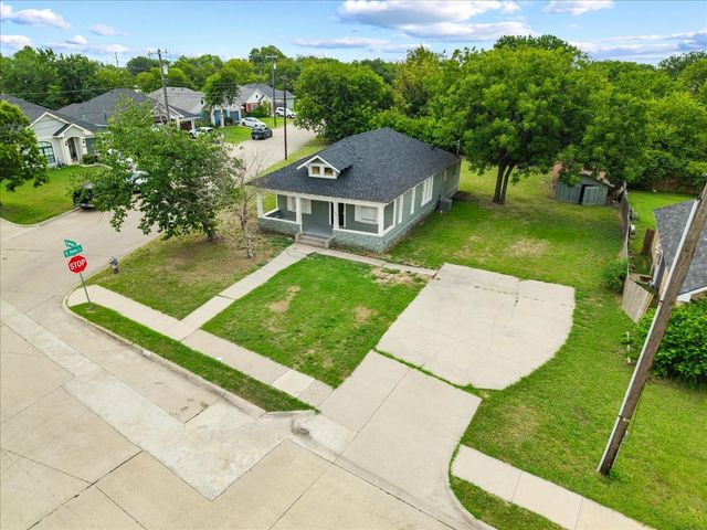 244 Dunlap Street, Waxahachie, TX 75165