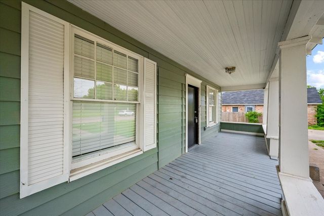 244 Dunlap Street, Waxahachie, TX 75165