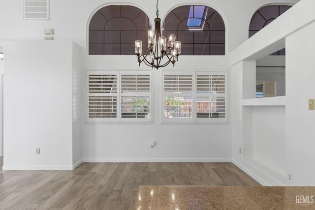 10008 Cheyenne Drive, Bakersfield, CA 93312