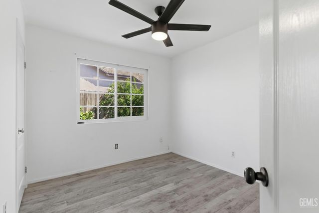 10008 Cheyenne Drive, Bakersfield, CA 93312