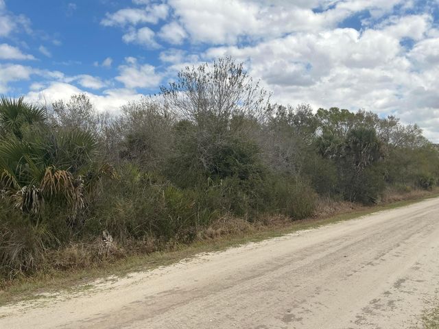 20639 NW 300th Street, Okeechobee, FL 34972