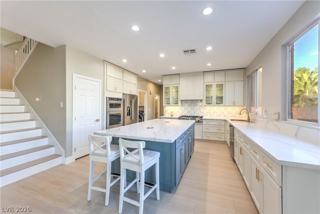 620 Bianca Bay Street, Las Vegas, NV 89144