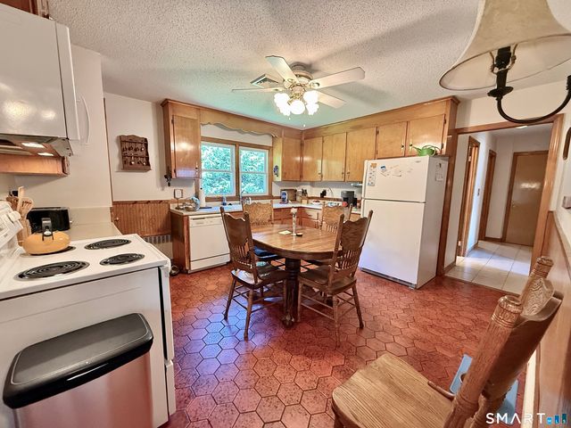 100 Decicco Road, Waterbury, CT 06705