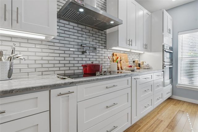 16302 NEWBURY PALMS COURT, Tampa, FL 33647