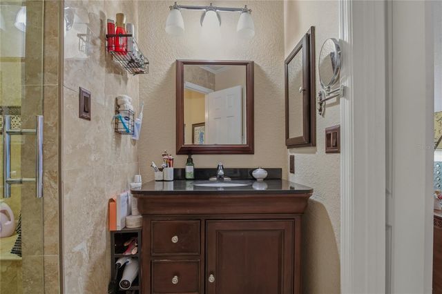 16302 NEWBURY PALMS COURT, Tampa, FL 33647