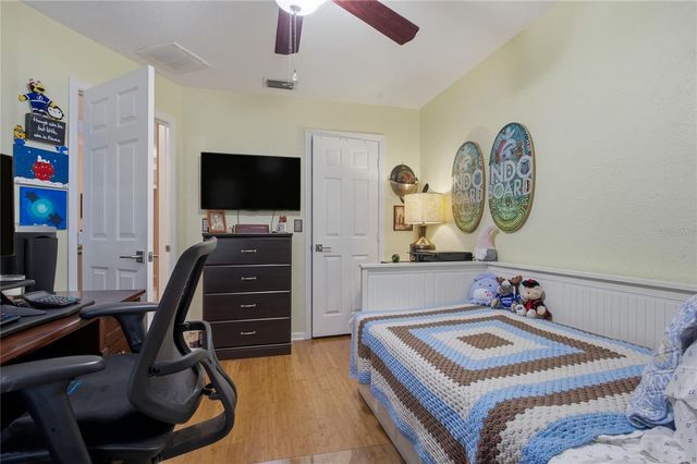 16302 NEWBURY PALMS COURT, Tampa, FL 33647