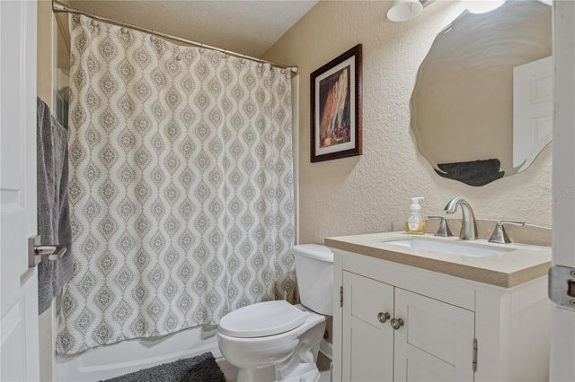 16302 NEWBURY PALMS COURT, Tampa, FL 33647