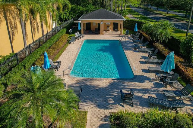 16302 NEWBURY PALMS COURT, Tampa, FL 33647