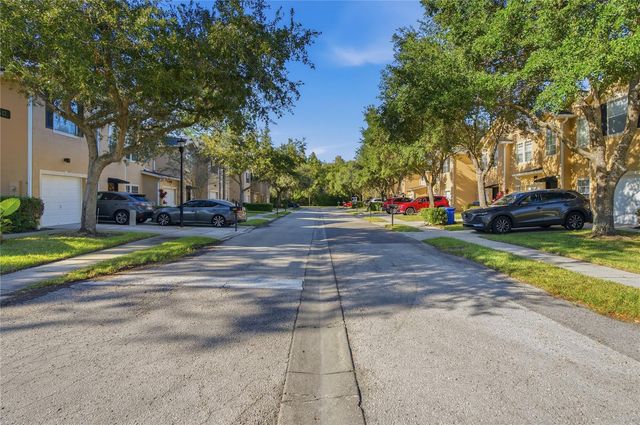 16302 NEWBURY PALMS COURT, Tampa, FL 33647