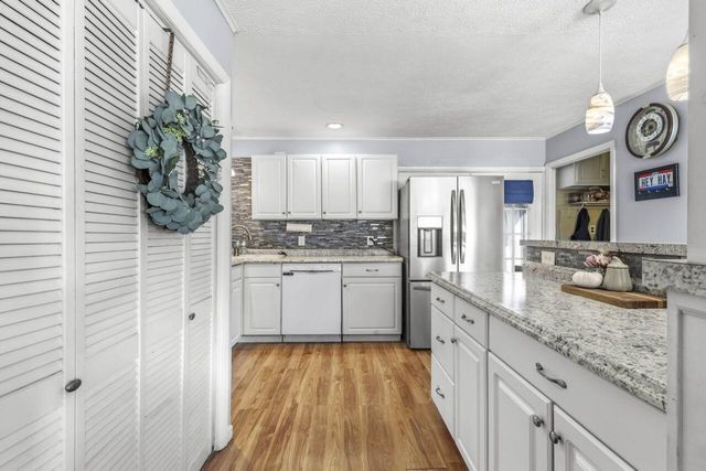5420 Crescent Drive, Hilliard, OH 43026