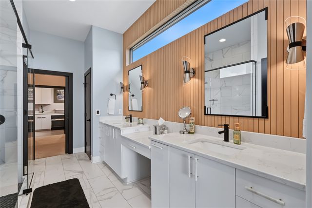 3653 NW 177th Court, Clive, IA 50325