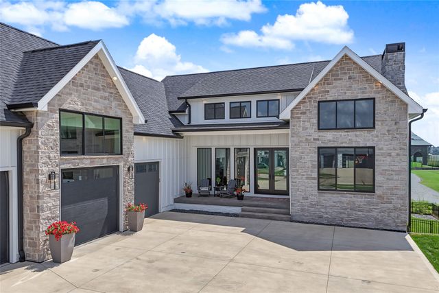 3653 NW 177th Court, Clive, IA 50325