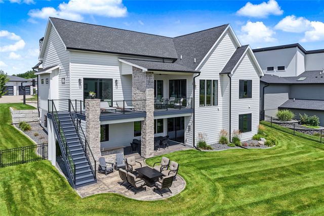 3653 NW 177th Court, Clive, IA 50325