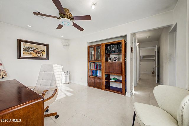1001 W KALER Drive, Phoenix, AZ 85021