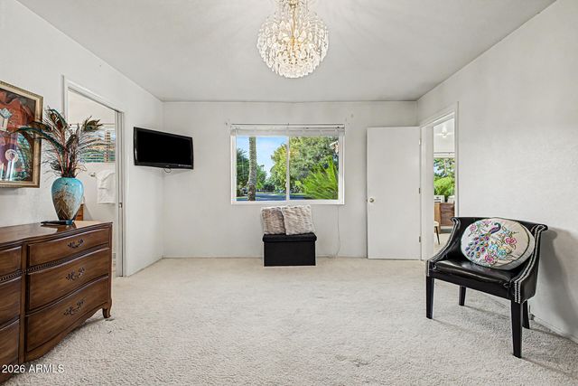 1001 W KALER Drive, Phoenix, AZ 85021